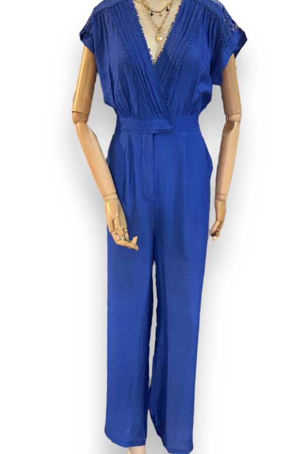 AF6757ED-153E-41E2-B9C2-44291F96AFF9