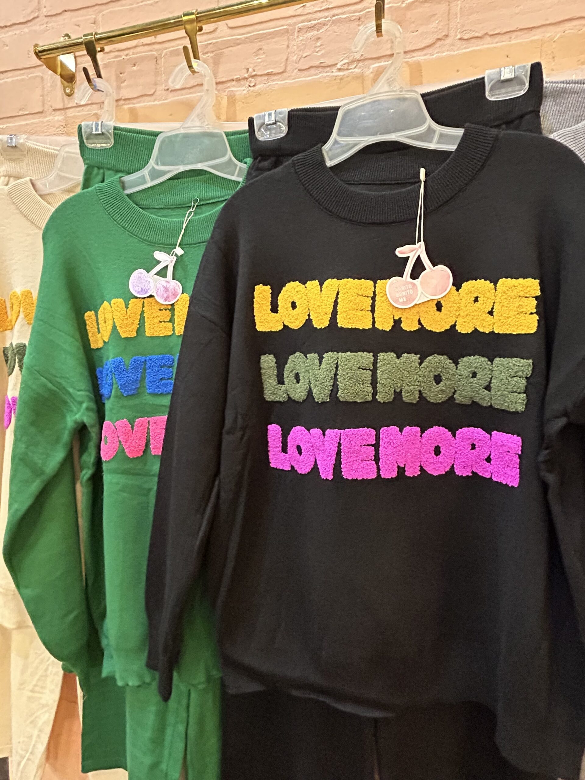 SET TEJIDO LOVE MORE 67