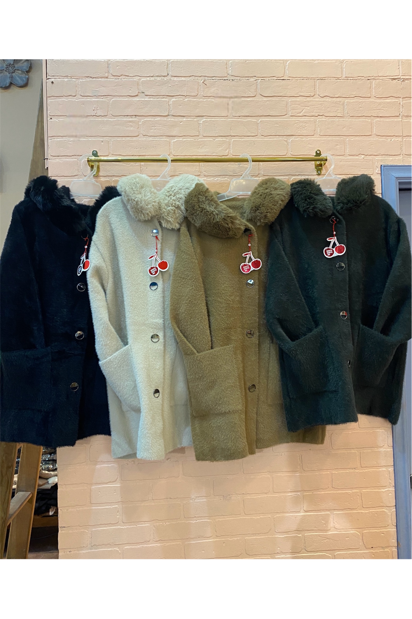 SUETER ALASKA PELUCHE Y GORRO EL