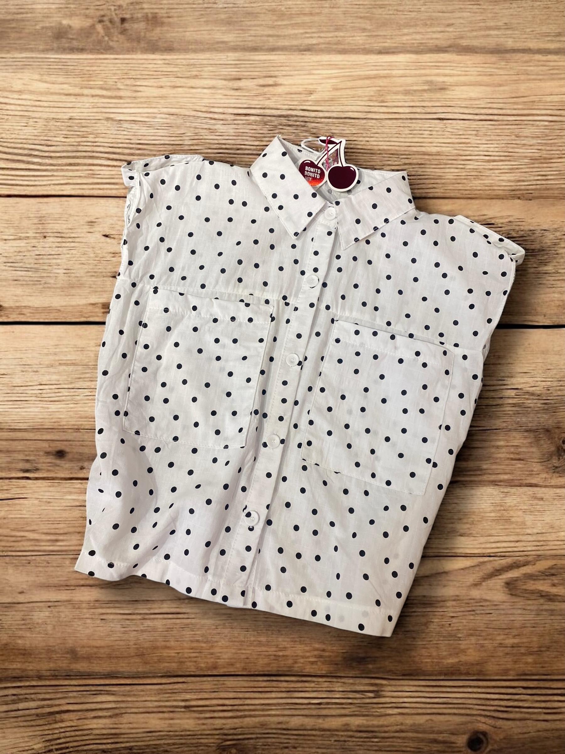 BLUSA LUNARES SIN MANGA 102